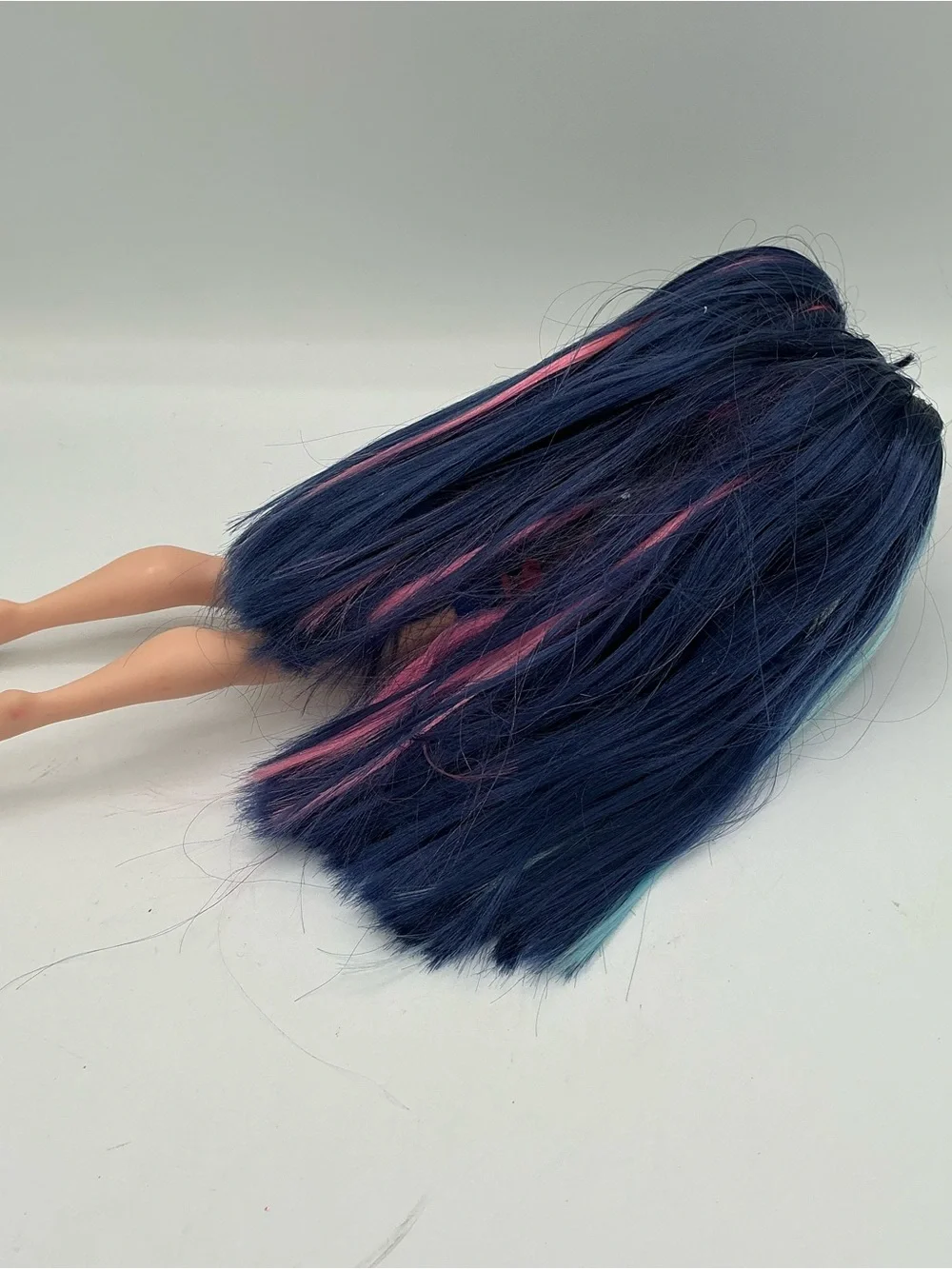 L.O.L. Surprise! OMG Victory Fashion Doll by MGA Entertainment